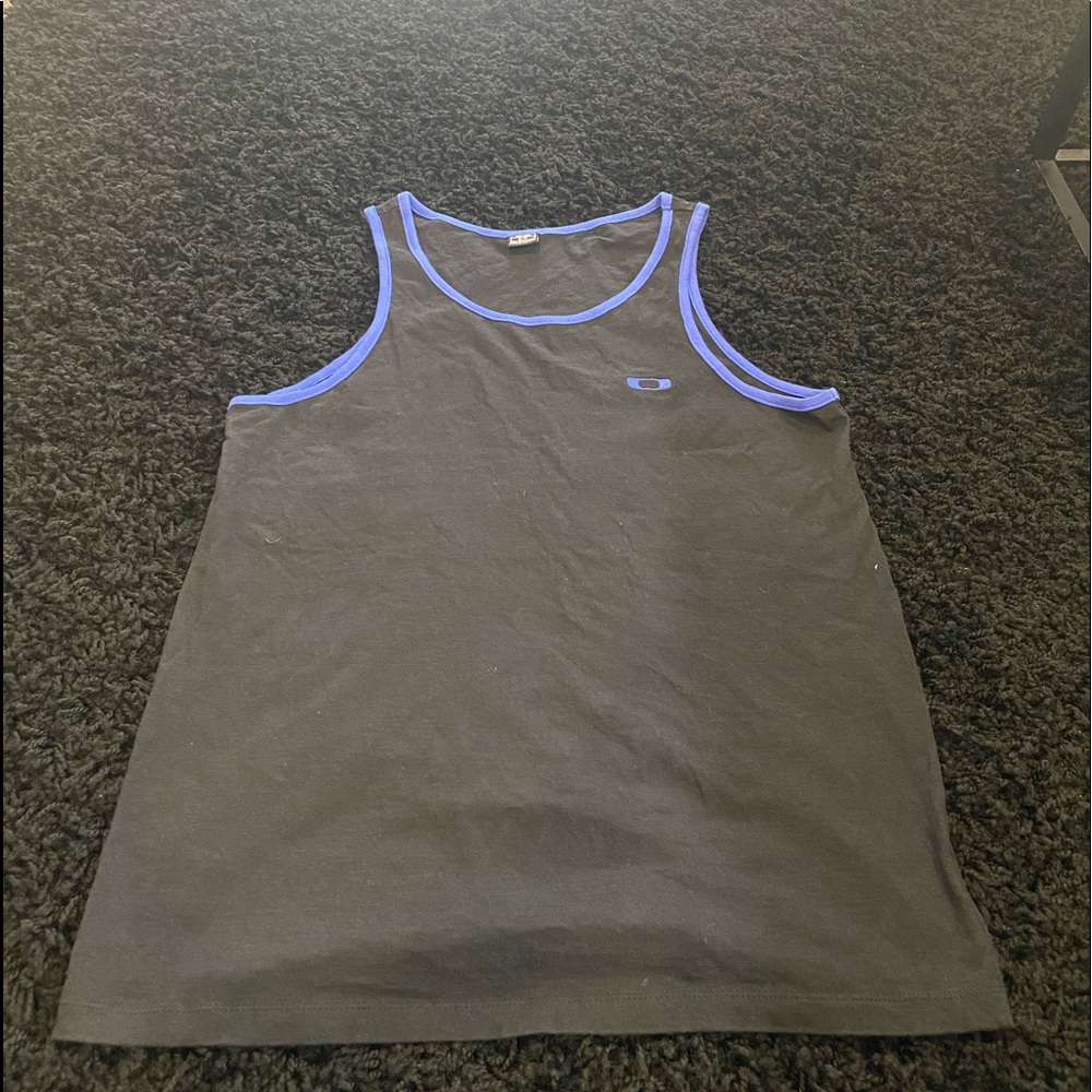 Oakley tank top